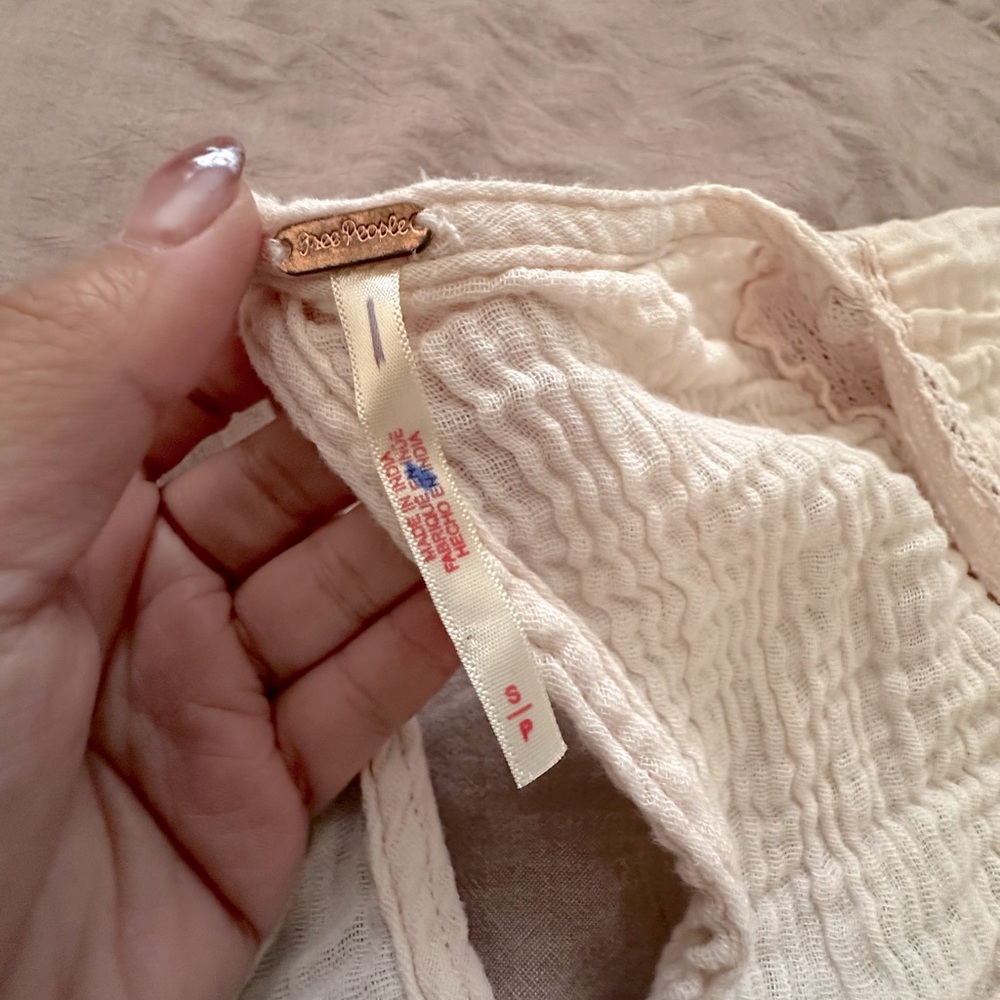 SOLD! Free People “set for days”.